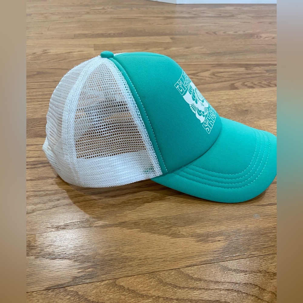 Billabong White Mesh Trucker Hat with Logo Patch - Picture 4 of 8